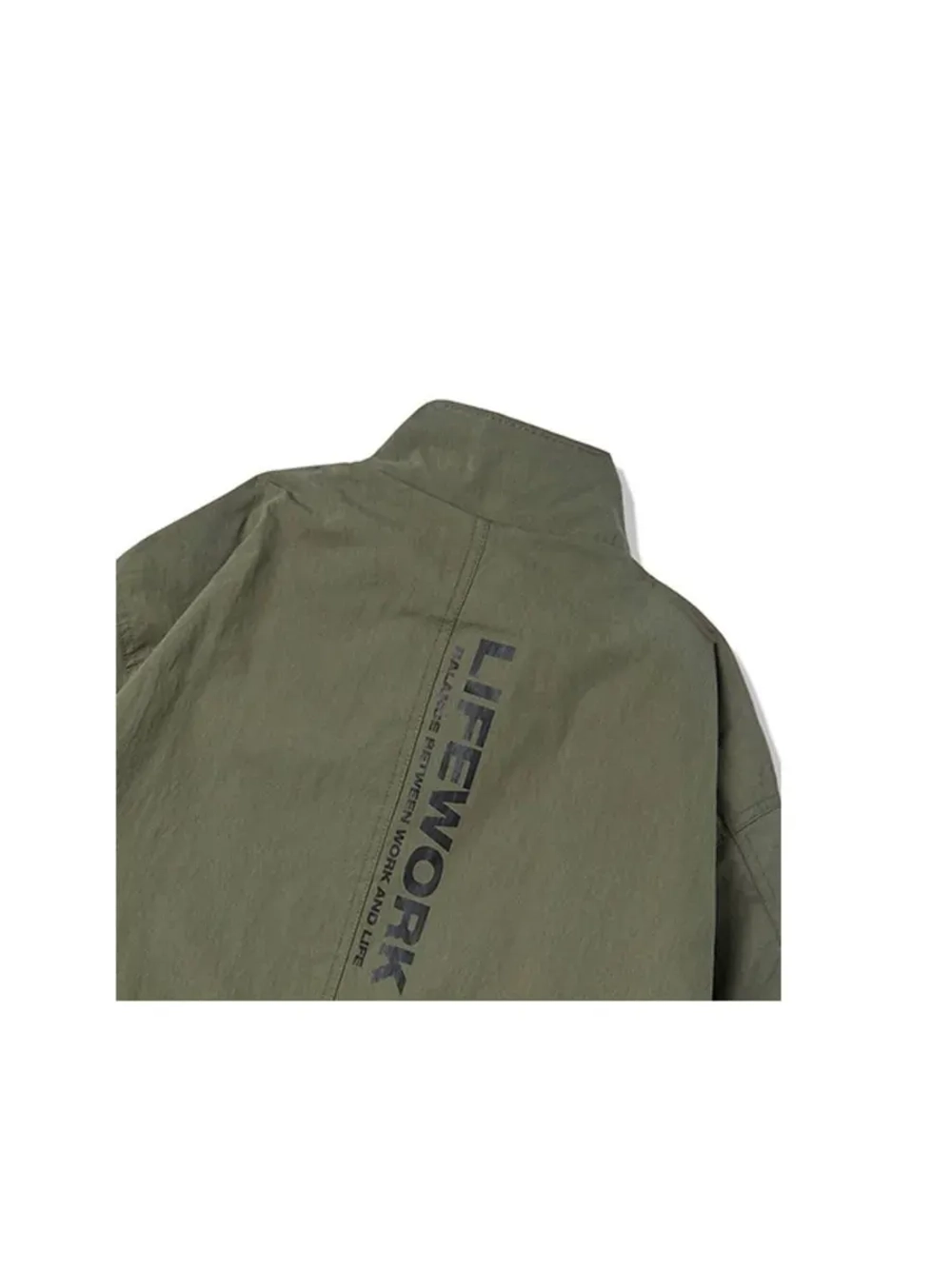 Куртка с высоким горлом с завязками