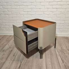 Прикроватная тумбочка 4452 с двумя ящиками