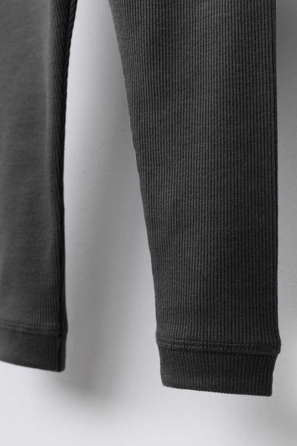 ZARA БАЗОВЫЕ ЛЕГИНСЫ С ЛОГОТИПОМ, АНТРАЦИТОВО-СЕРЫЙ