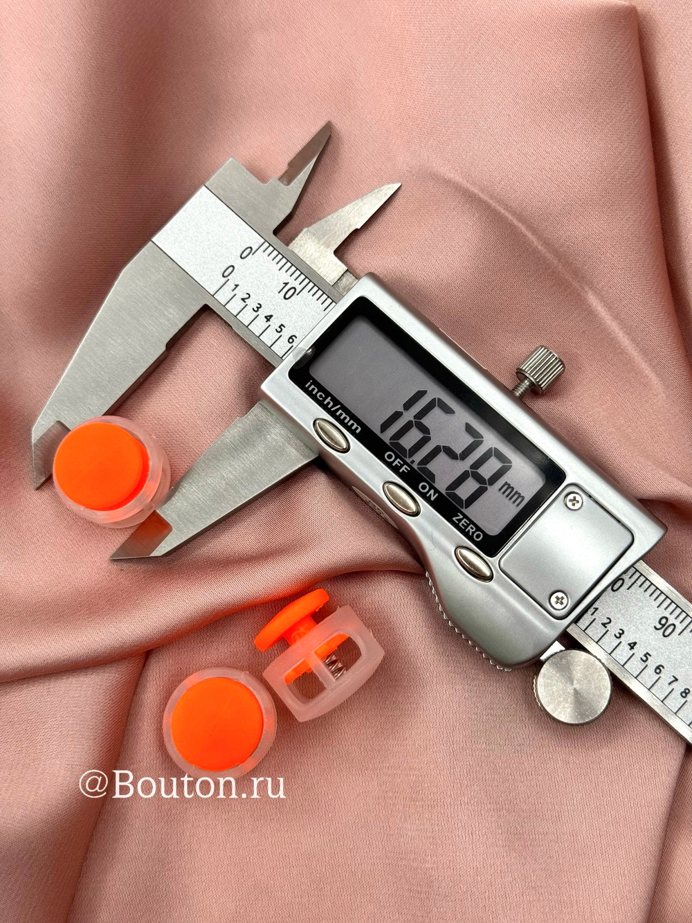 Фиксаторы шнура для одежды пластиковые неоновой-оранжевые