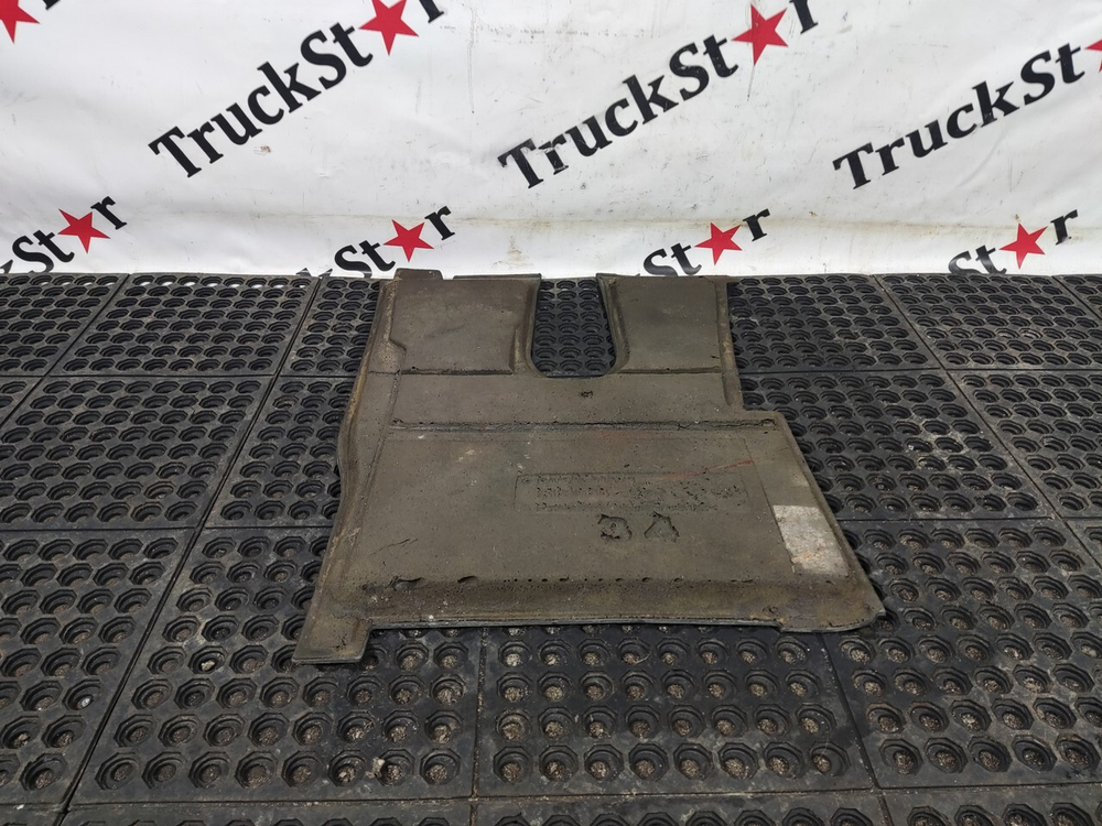 Коврик салона левый 2018г.