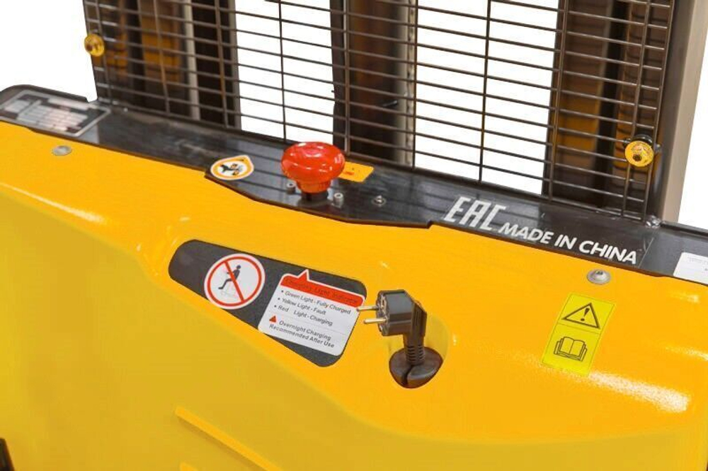 Штабелер электрический самоходный ESL122 (г/п 1.2 т, 3.6 м, Li-ion 80 Ач) SMART 64-0080