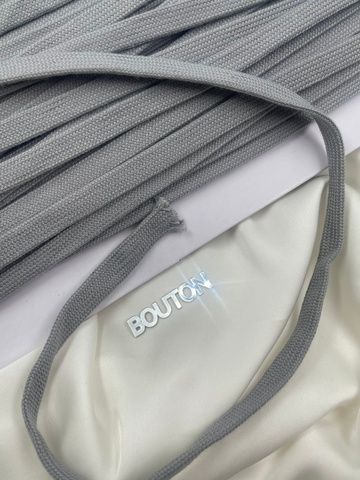 Шнур плоский серый метражом 12 мм