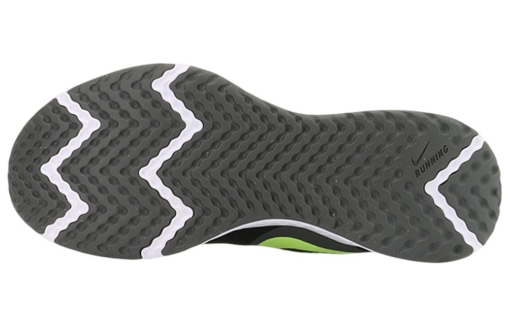 Кроссовки Nike Revolution 5