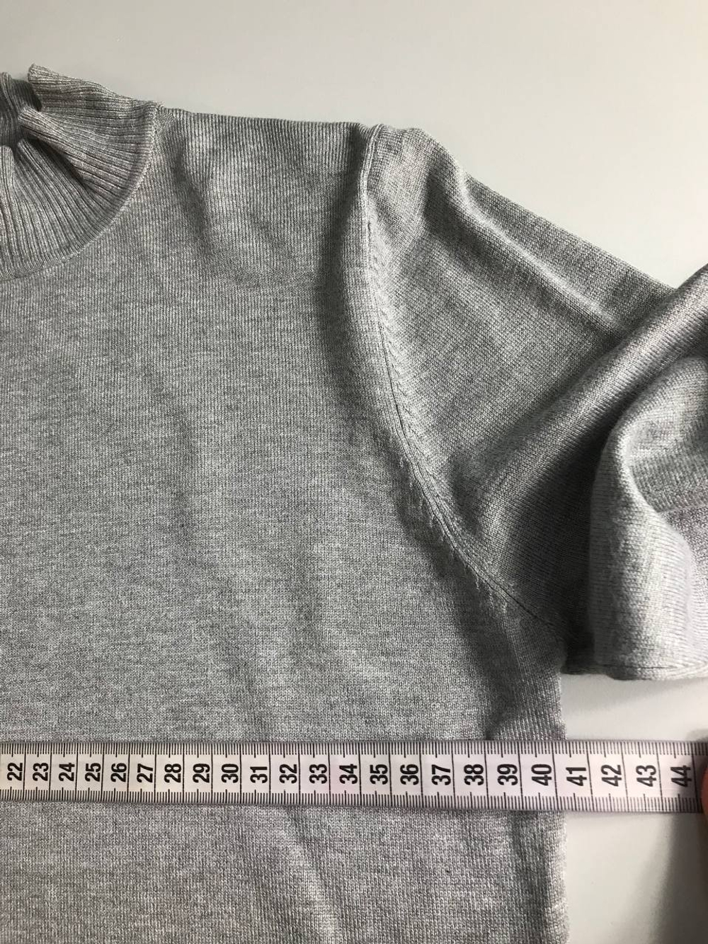 Водолазка базового оттенка, визуально 44 размер
