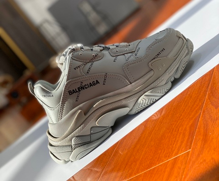 Balenciaga Triple S