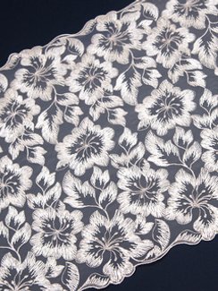 05-141 Вышивка на неэл. сетке 24 см, телесный