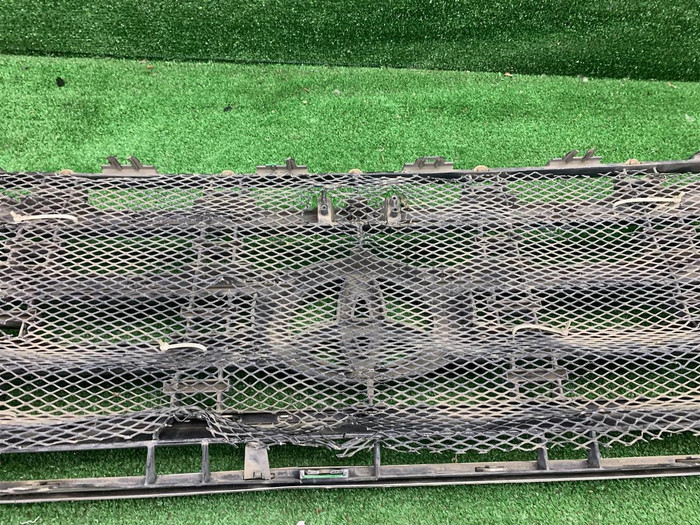 Решетка радиатора Toyota Land Cruiser 200 (2007-2012)