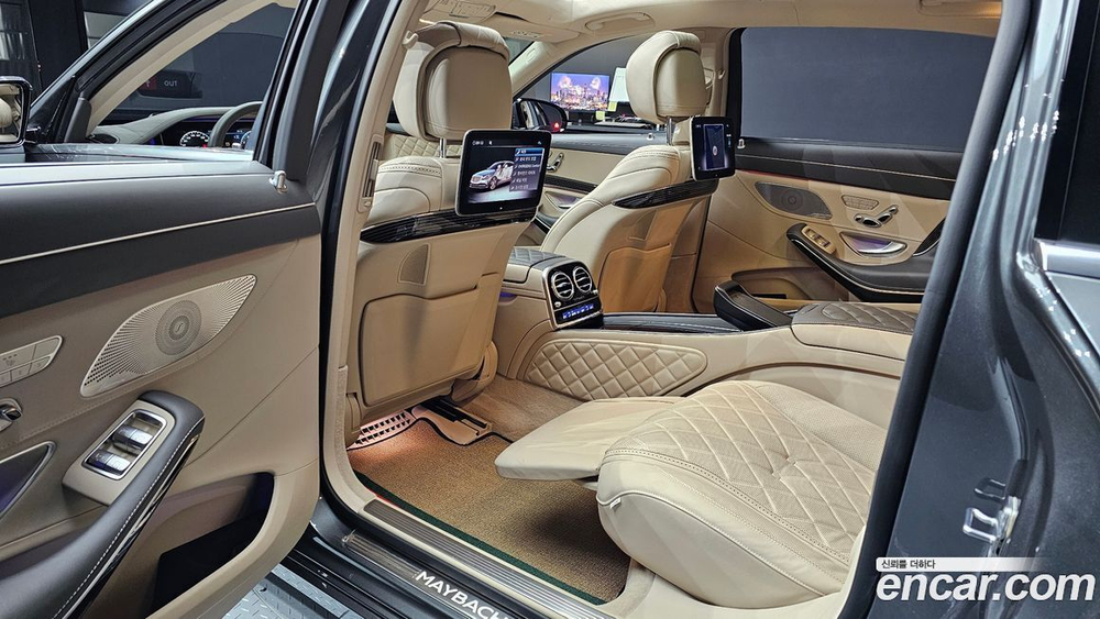 Mercedes-Benz S-Class W222 Maybach S560 4MATIC (08.2020)