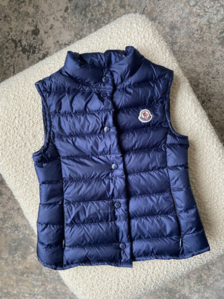Пуховый жилет Moncler, 116