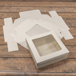 Коробка Для конфет сборная 20х20х7 см с окошком (Белый, Крафт)