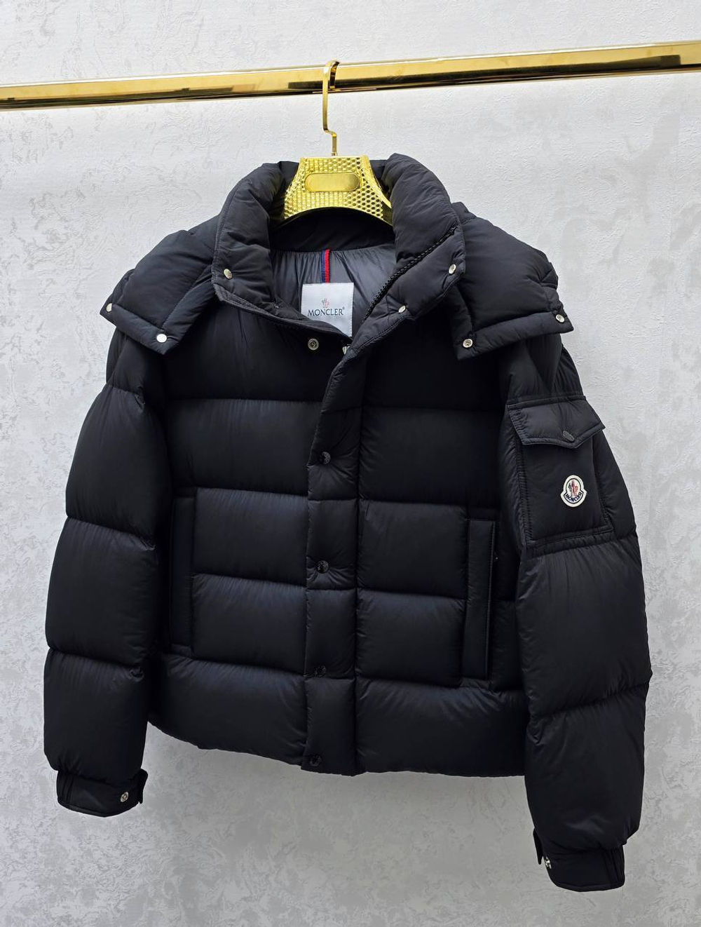 Пуховик Moncler