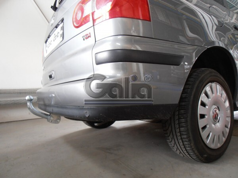 Фаркоп оцинкованный Galia F104A для Ford Galaxy 2000-2006, SEAT Alhambra 2000-2010, Volkswagen Sharan 2000-2010(паспорт и сертификат в комплекте)(без электрики)