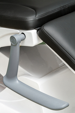 Стоматологическая установка Anya AY-A 4800 II (хирургия) с 26-диодным светом