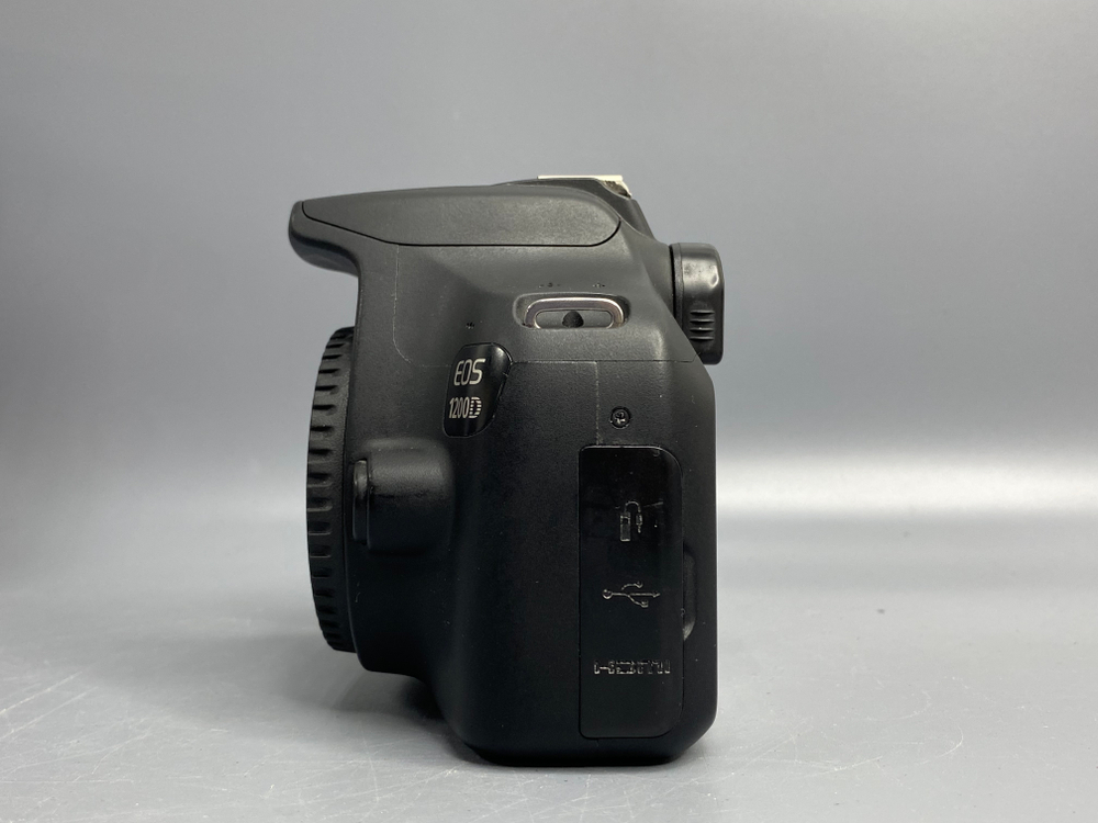 Canon 1200D Kit 18-55mm 24.000 кадров