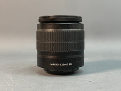 Canon 2000D Kit 18-55mm 3.5-5.6 III 5.500 кадров
