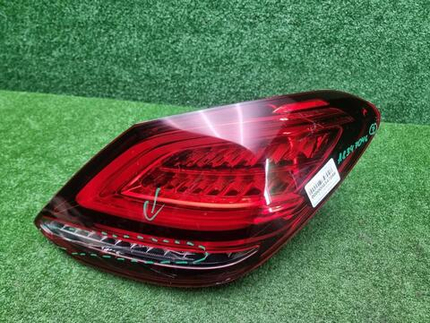 Фонарь правый Mercedes C w205 (2018-2023) LED