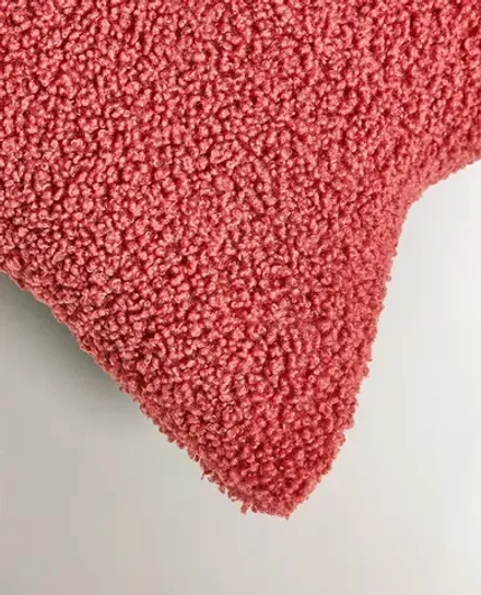 ZARA HOME ПОДУШКА-ЗВЕЗДОЧКА ИЗ ИСКУССТВЕННОГО ШЕРСТИ ДЛЯ ДЕТЕЙ, КРАСНЫЙ