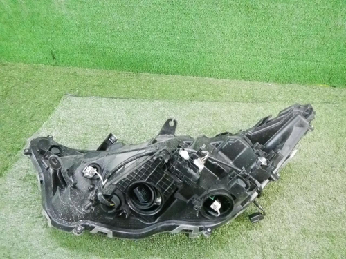 Битая Фара правая Toyota RAV4 5 XA50 (2018-н.в.) LED