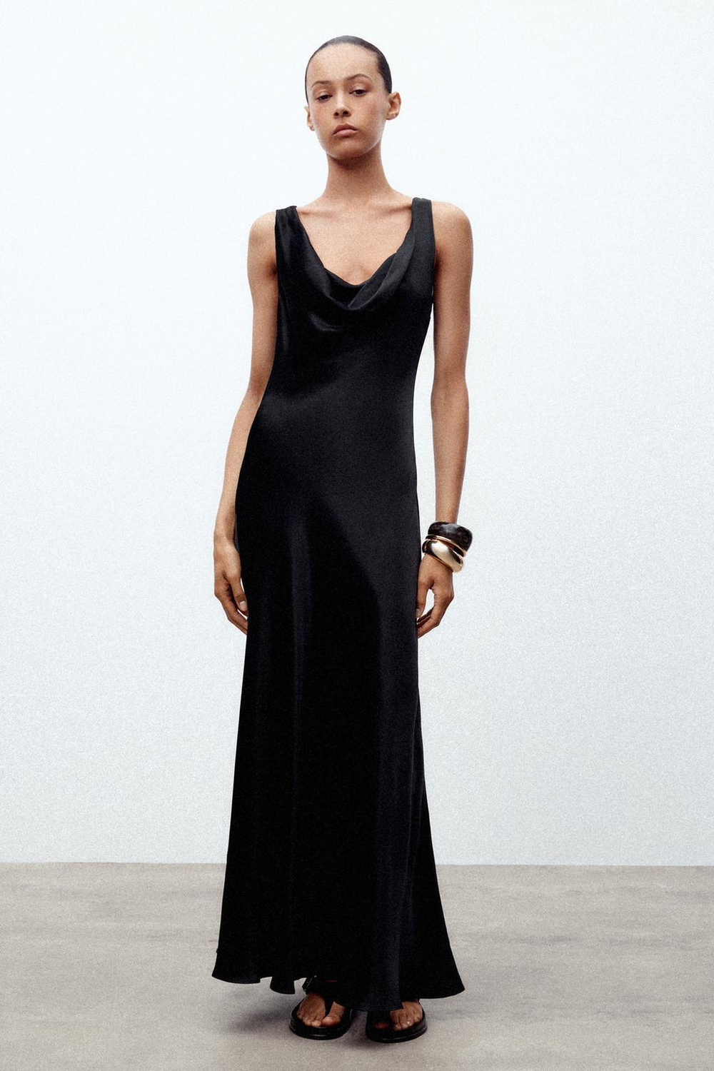 ZARA ДЛИННОЕ АТЛАСНОЕ ПЛАТЬЕ ИЗ КОЛЛЕКЦИИ ZW, ЧЕРНЫЙ