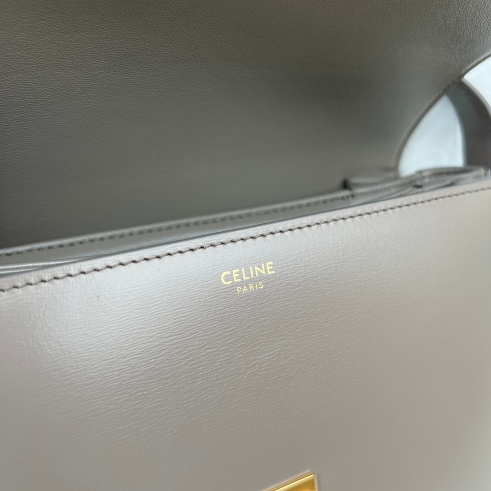 Celine Triomphe Bag 22 cm