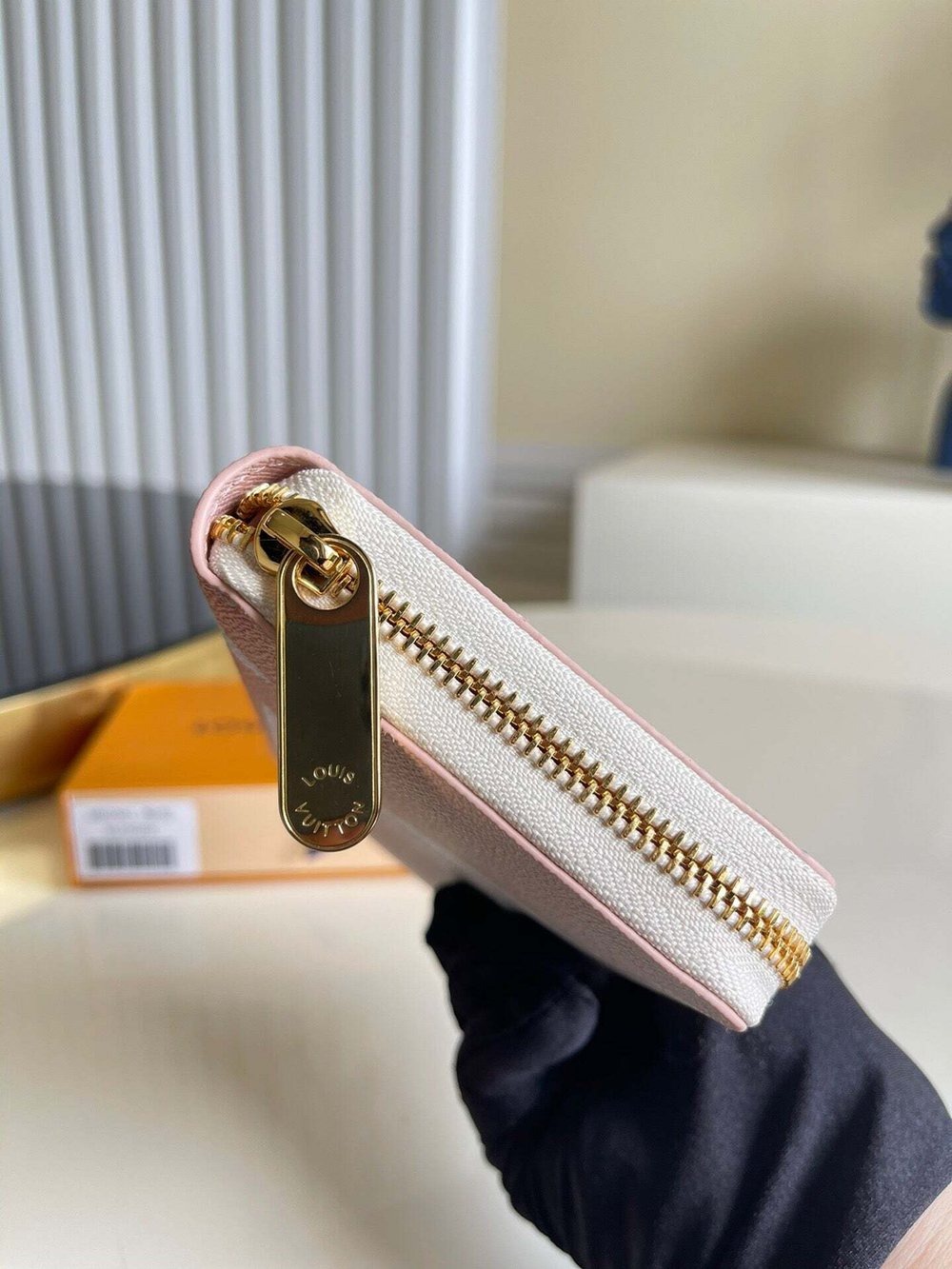 Louis Vuitton Zippy Wallet