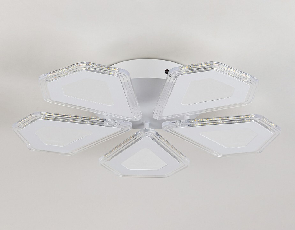 Потолочная люстра Ambrella Light FA FA4030