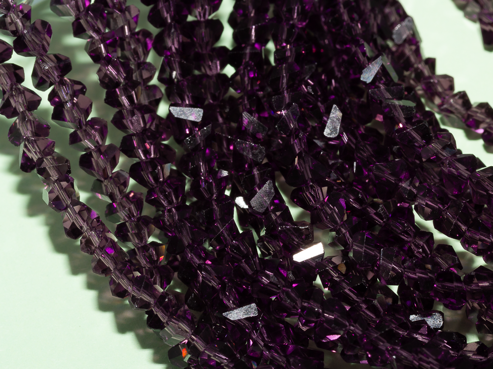 Нить бусин для украшений 4мм (ювелирное стекло)