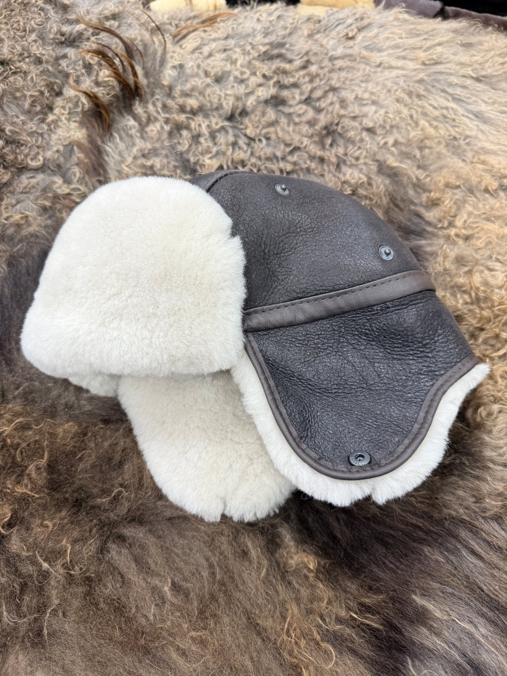 Шапка из натуральной овчины