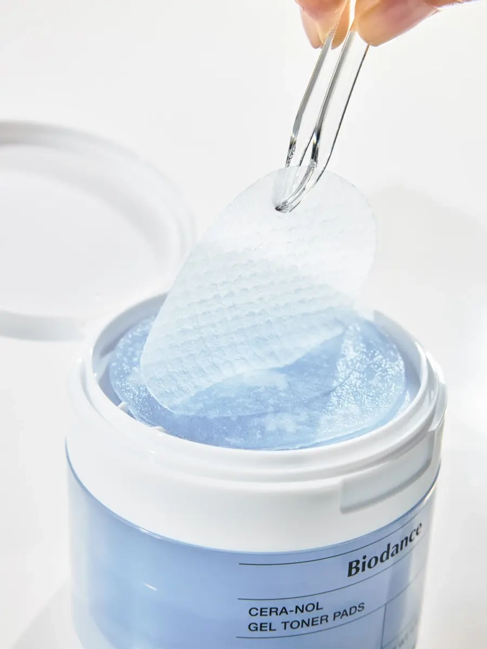 BIODANCE Увлажняющие гелевые тонер-пэды для восстановления барьера Cera-Nol Gel Toner Pads (60 шт.)