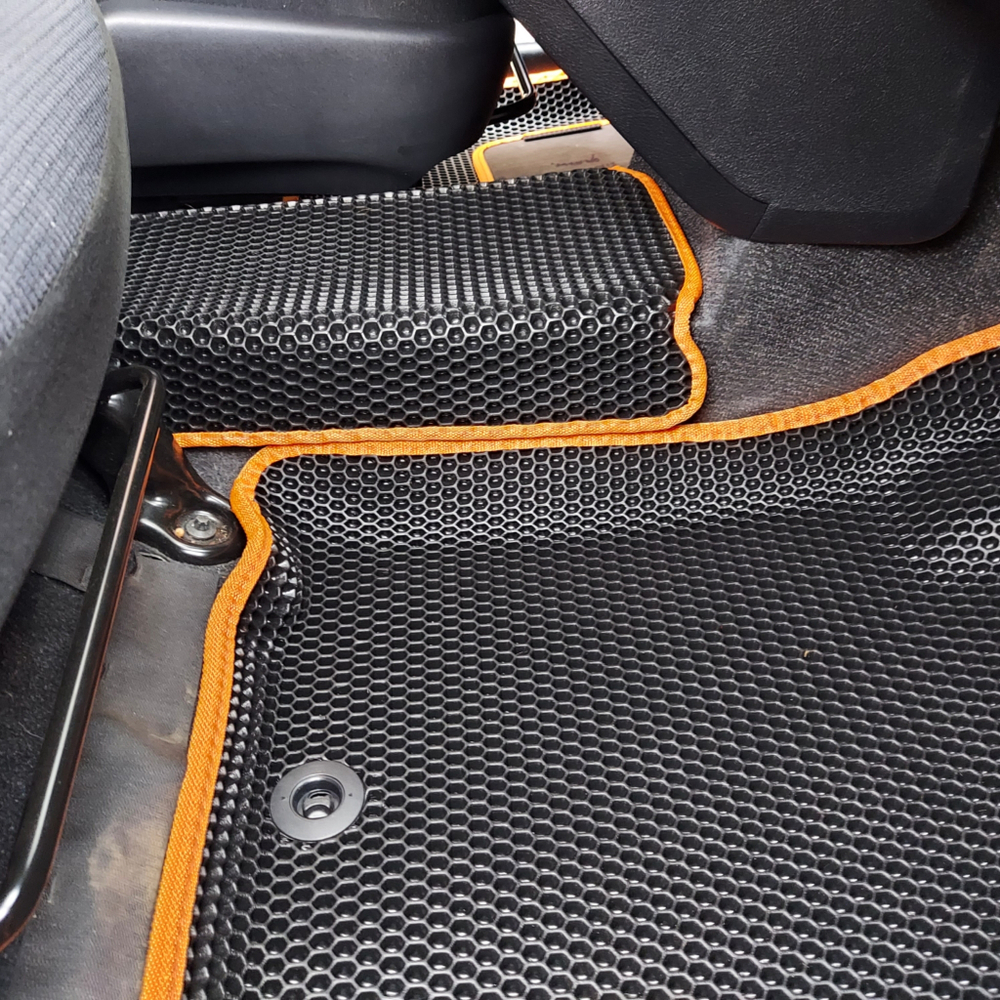 Автоковрики EVA для Toyota Sienta III HYBRYD (2014-2020)