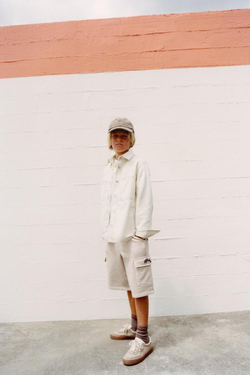 ZARA ШОРТЫ КАРГО ИЗ МЯГКОЙ ТКАНИ С ВЫШИВКОЙ «ГРАФФИТИ», ЭКРЮ