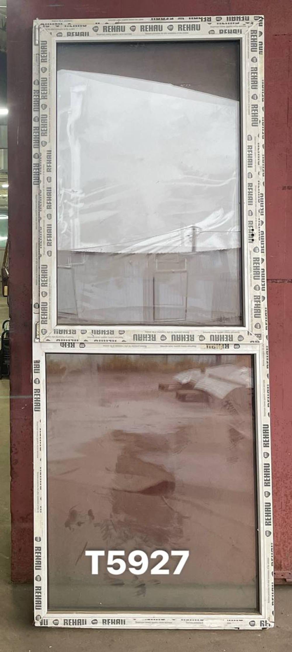 Окно Пластиковое Б/У 260 (146) (в) х 100(ш)