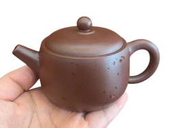 259305.2 Чайник ИСИН "Ю ВАНЬ" (Нефритовая чаша) 160мл, в подар.коробке, глина коричн.