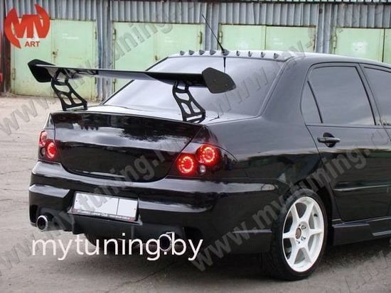 Задний бампер в стиле INGS Extreem для Mitsubishi Lancer 9 (под двойной выхлоп)