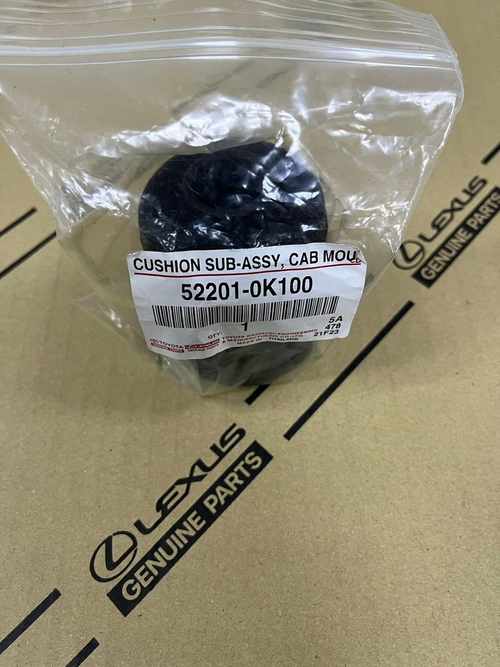 Опора кузова 52201-0K100