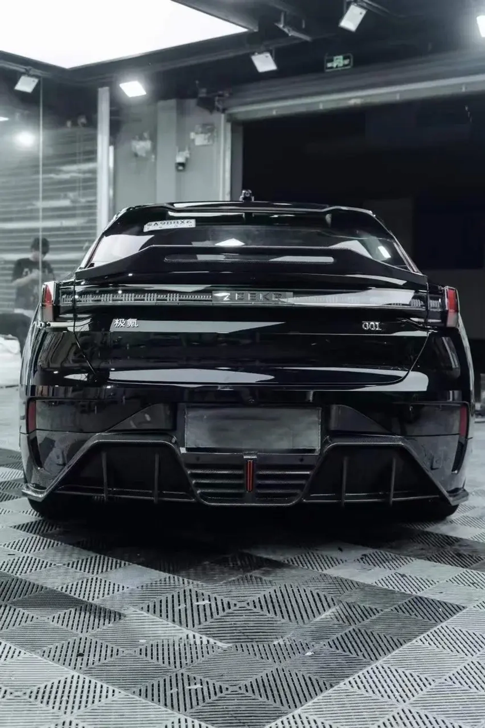 Карбоновый обвес для Zeekr 001 2021-2024 Зикр