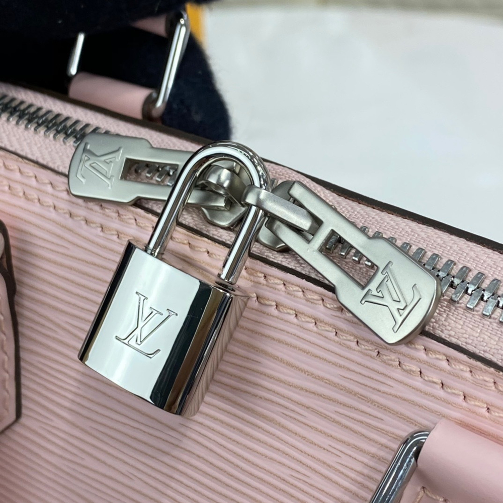 Louis Vuitton Alma PM
