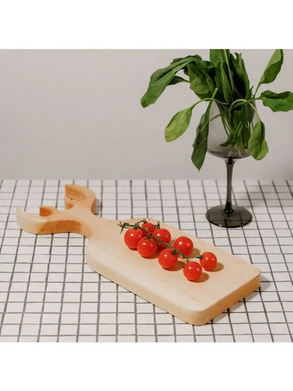 Разделочная доска из Сибирского кедра с гравировкой