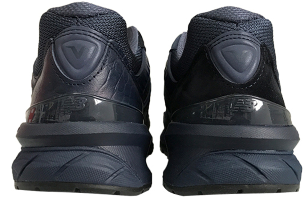 New balance engineered garments 99 top