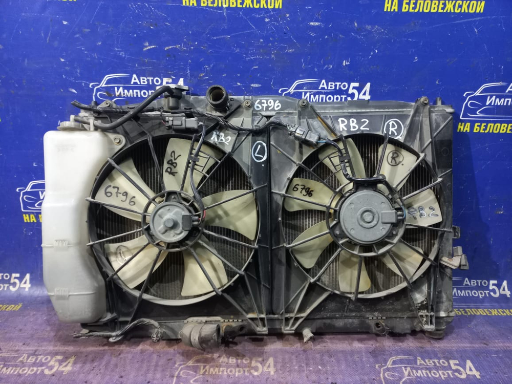 Радиатор двигателя Honda ODYSSEY 2003-2008