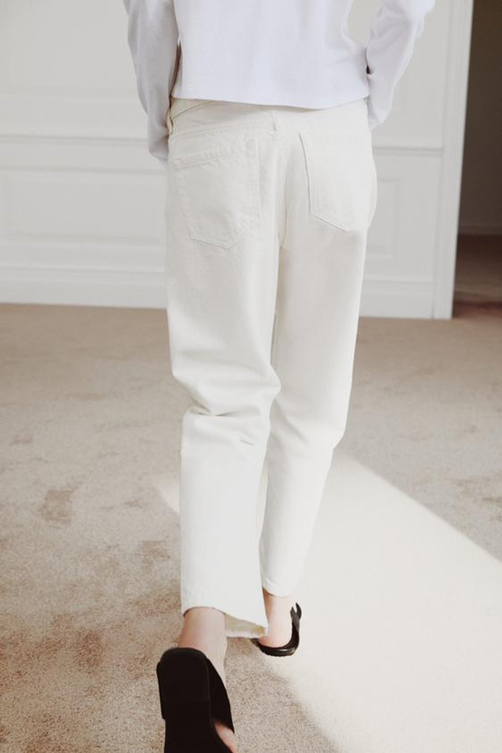 ZARA ДЖИНСЫ ZW COLLECTION ПОЛНОЙ ДЛИНЫ СО СРЕДНЕЙ ПОСАДКОЙ, БЕЛЫЙ