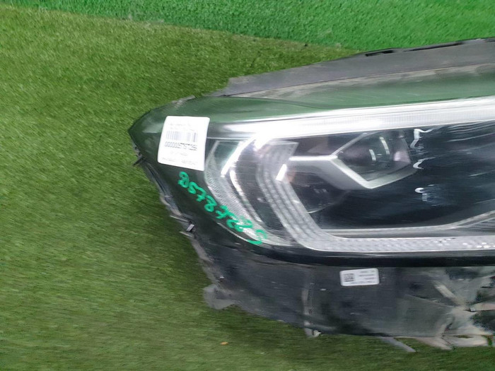Фара правая BMW 7er G11 G12 (2019-2022) LED