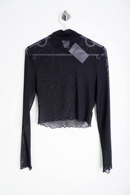 Блузка для смелого образа, визуально на 40 размер