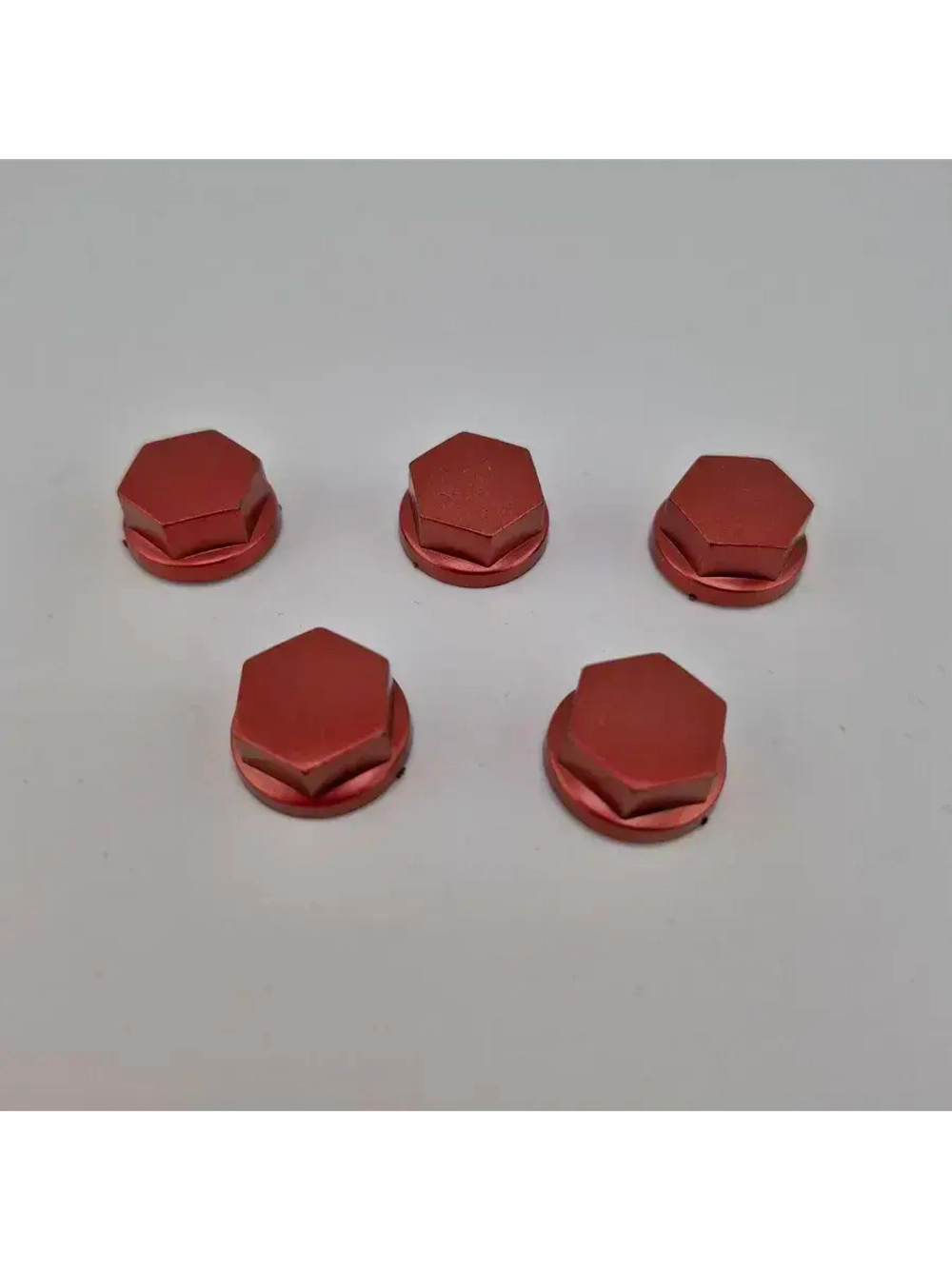 Декоративные колпачки на гайки и болты