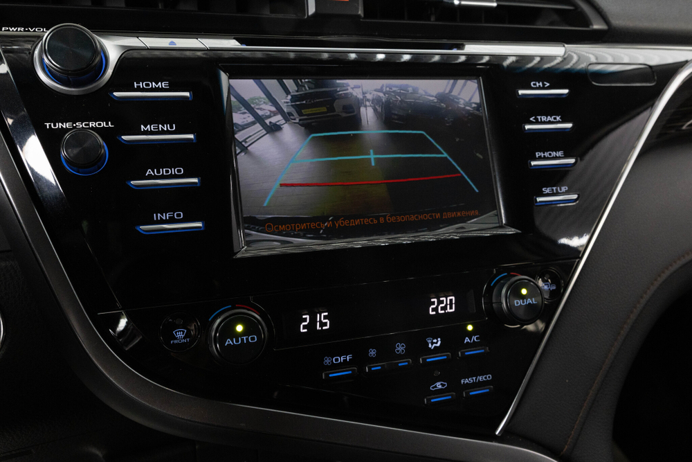 Toyota Camry, 2018 год