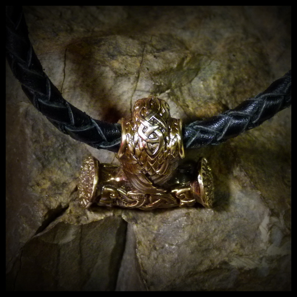 Кулон- подвеска "Молот Тора - Ворон" латунь