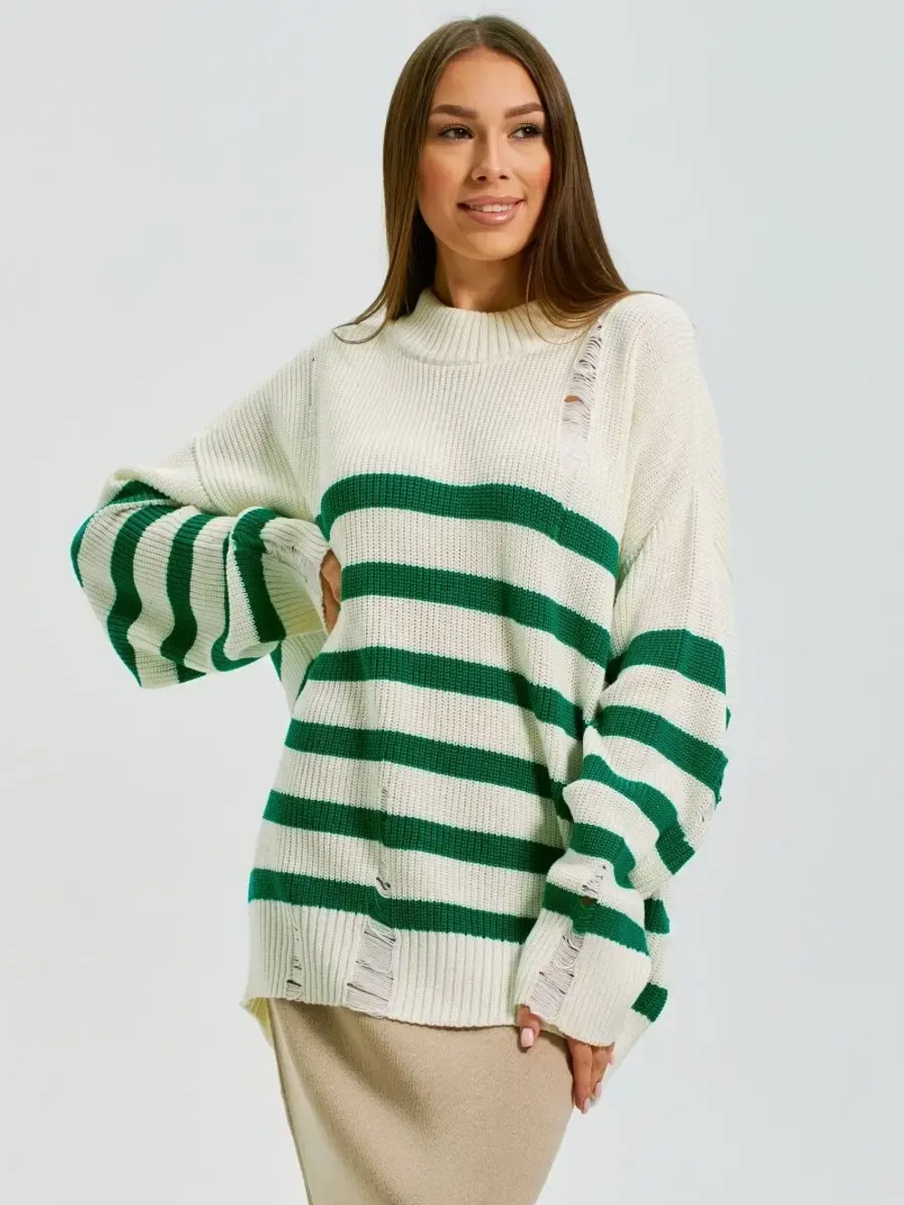 Джемпер оверсайз вязаный с длинным рукавом с дырками