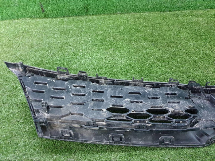 Решетка радиатора Kia Rio 4 X (2020-н.в.)