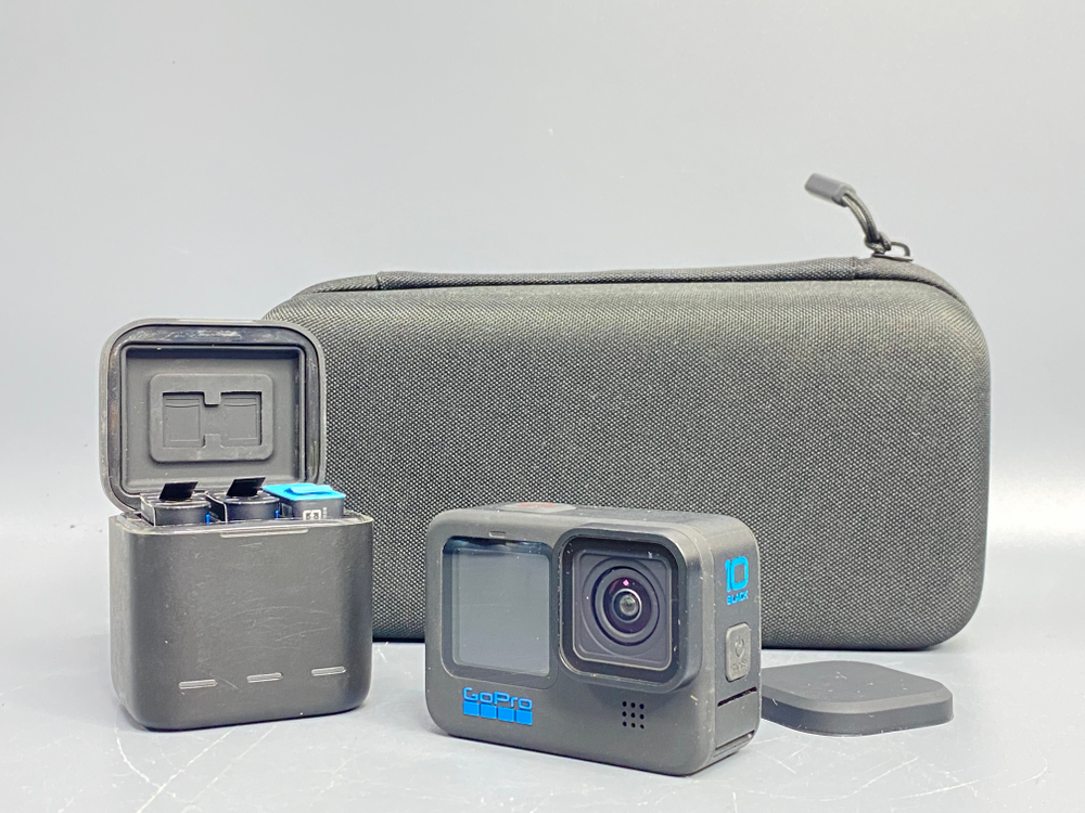 GoPro Hero10 + 3 аккумулятора + кейс
